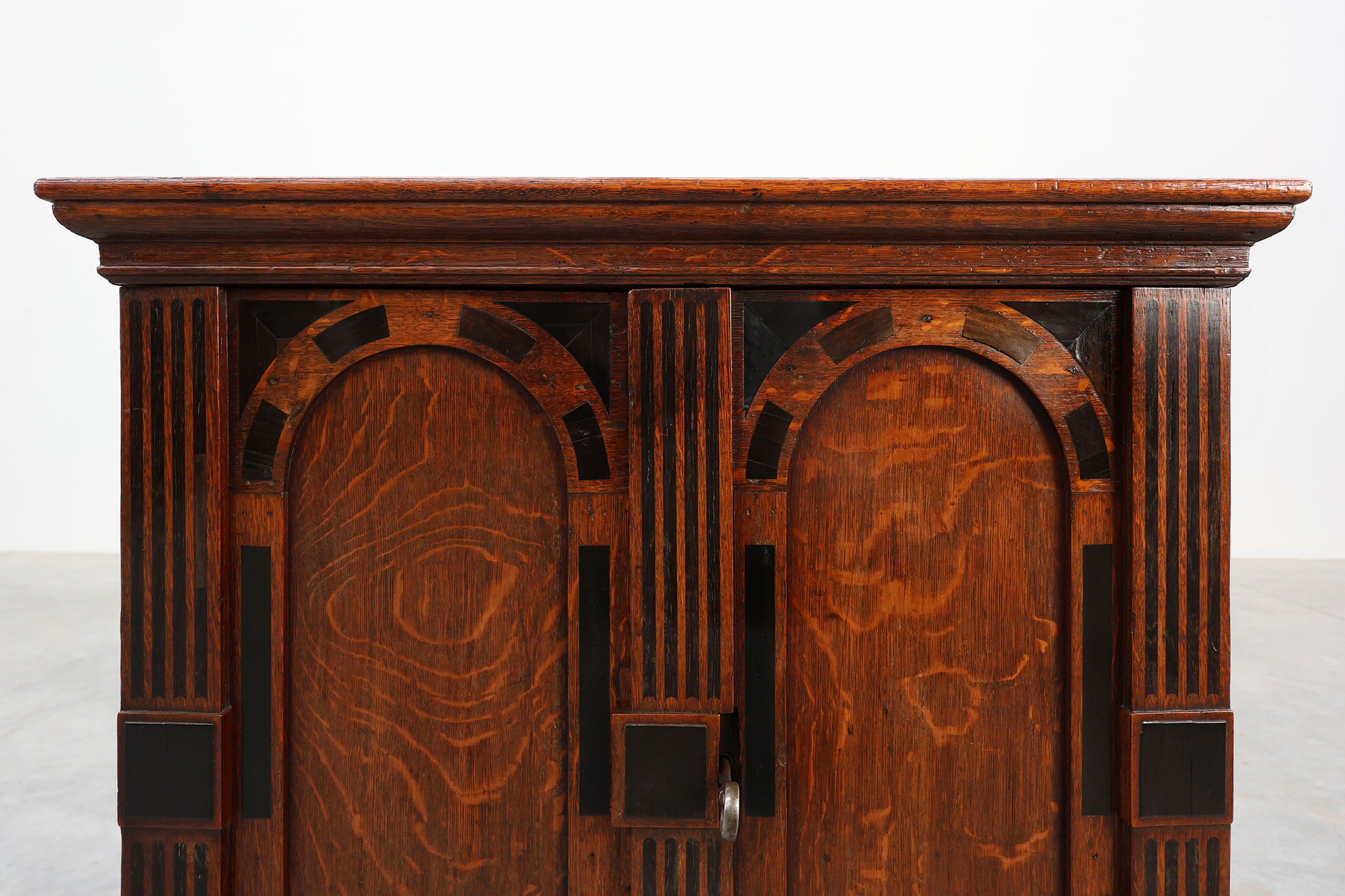 17th Century Small Renaissance oak cabinet, The Netherlandsthumbnail